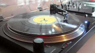 Barclay James Harvest - Dark Now My Sky (Harvest) {By visualvinyldiscs}.