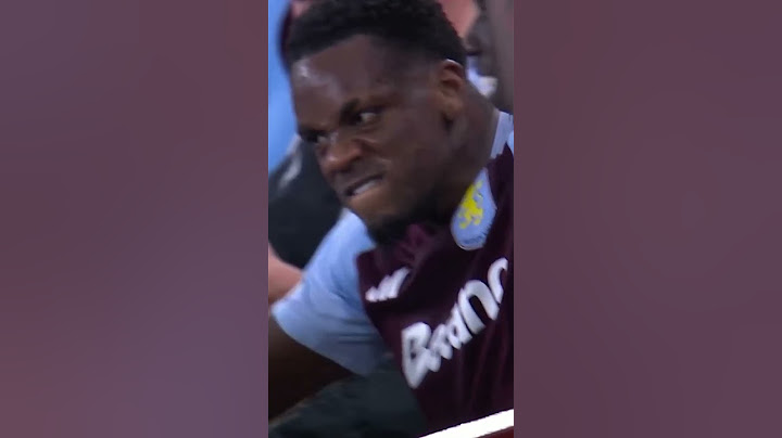 Jhon Durán went through ALL the emotions after coming off 🤣