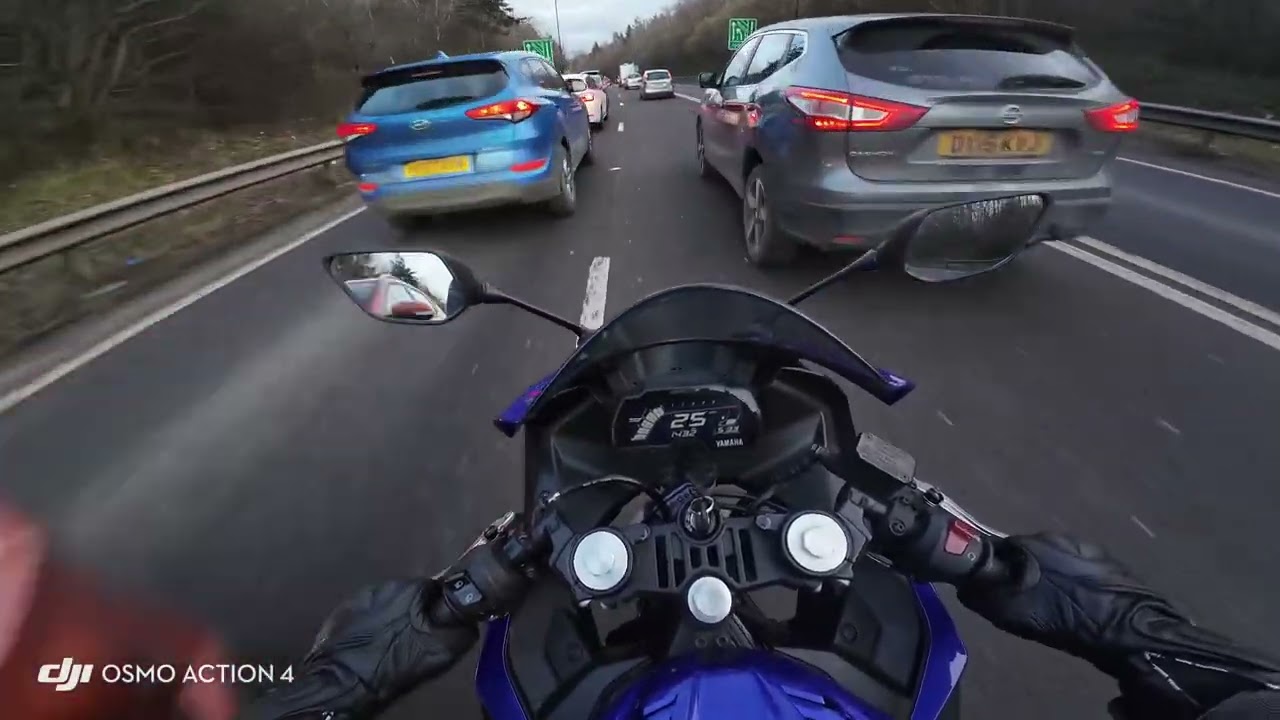 Rush Hour Ride Back From Sheffield - Yamaha YZF-R125