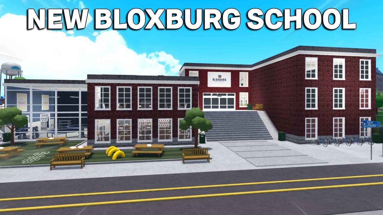 I BUILT THE NEW SCHOOL ON THE BLOXBURG MAP