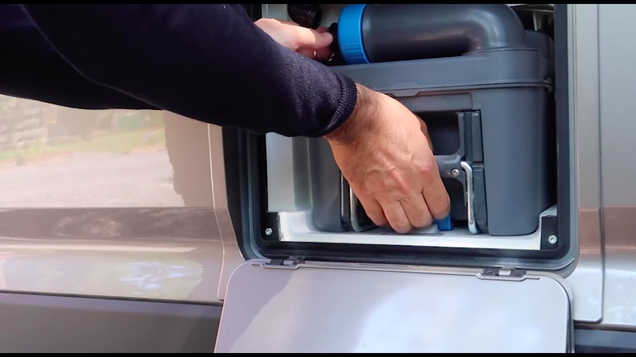 #12 Comment vider la cassette WC du Grand California ? - Fourgon aménagé Volkswagen