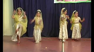 Ambadi kannanunni muralidhara is a beautiful song of lord krishna. the
dance for performed by children radhika nruthya kalalaya.