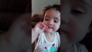 uma bebê different