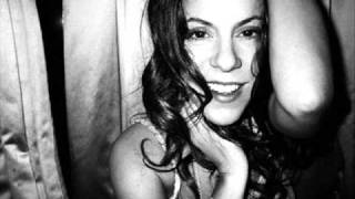 Watch Bebel Gilberto Far From The Sea video