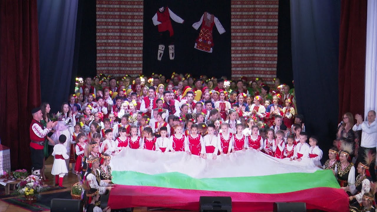 Концерт - спектакъл  на танцов ансамбъл “Македонци”