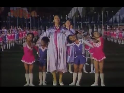 Download Kim Jong Il's love for children (North Korean movieclip)