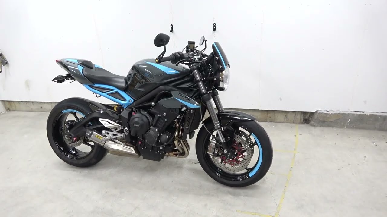 カスタム後納車■モトトピ デモ車■ストリートトリプル■ローン可■丸目化■モトデミック■オールペン■ラッピング【MotoTOPICS】