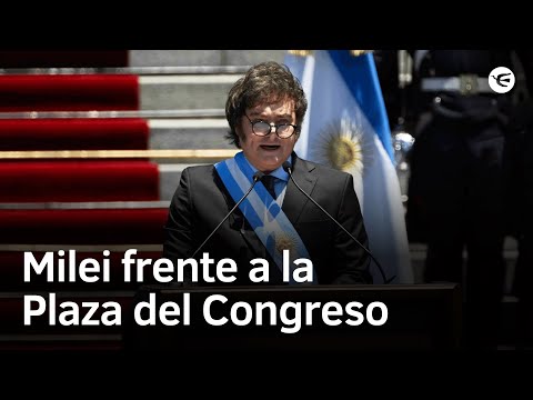 Javier Milei habló en el balcón de la Casa Rosada: "Llevamos cien años de decadencia"