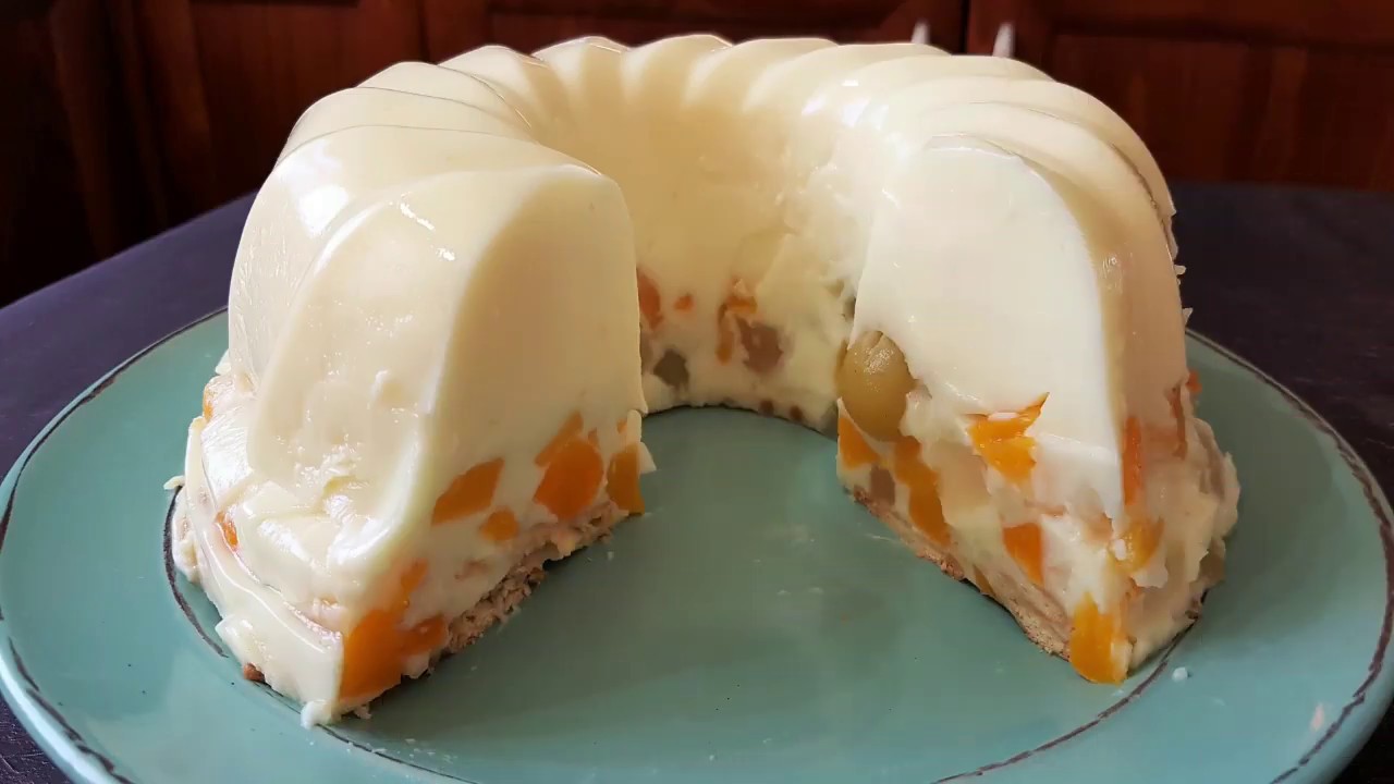 Δροσερό γιαουρτογλυκό με κοκτέιλ φρούτων και μπισκότα!!