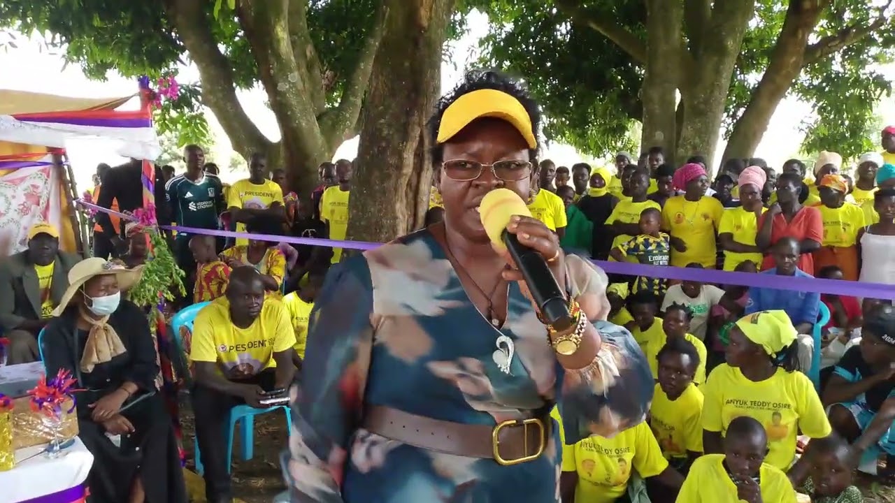 Hon. Anyuk delivers a powerful message of Development in Apaasi Trading Center during a Campaign