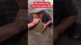 Momen lucu nenek di gigit kura kura 😂😅🤣 #funny #comedy