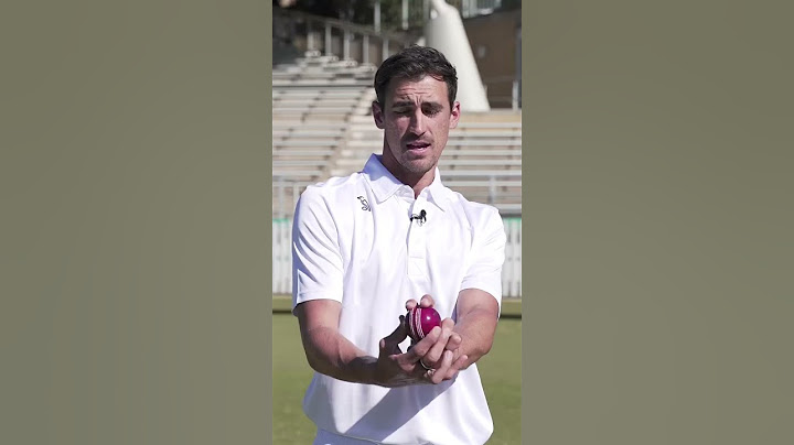 How Mitchell Starc bowls the perfect in-swinger | Kookaburra Cricket