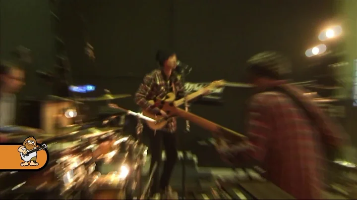 Shane Gilbert Live@The Cave - Wind Cries Mary