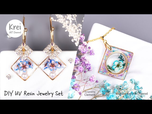 【♡YURIA♡】レジンテーブル 一点物 銀杏 クリスタル ハンドメイド UVレジン】レイクブルーのドライフラワージュエリーコレクション