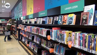 Bibliotheken weer open: 'Ik ha der in heal jier op wachte'