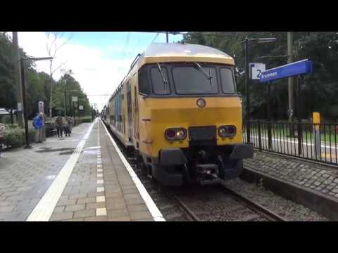 DD-AR3 7375 + NS 1737 vertrekt uit station Brummen