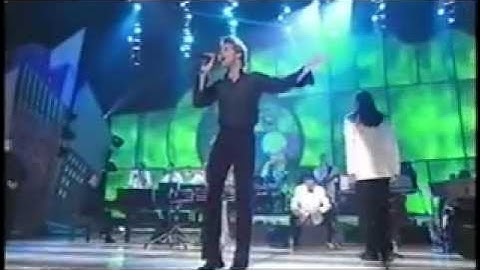Ricky Martin / Celia Cruz - Oye como va