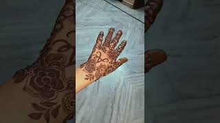 back hand simple mehndi ✨🌟#alishamehndi#simpleflowermaking #viralshort #alisharao