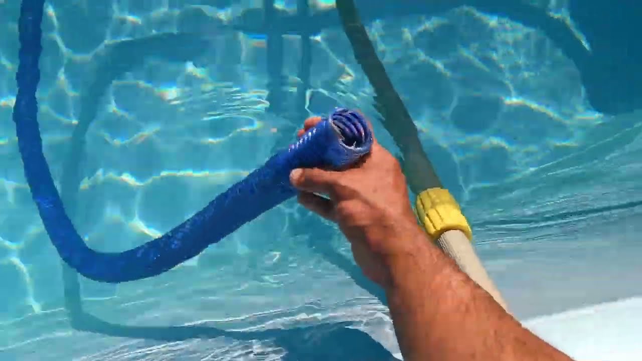COMO ASPIRAR UMA PISCINA ? SPLASH E IGUI