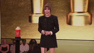 Elizabeth Olsen Winning An Mtv Award For Wandavision