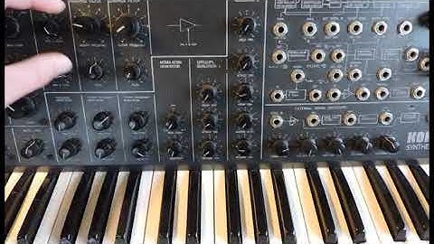 Tweaking Sounds on a Korg MS20 While Sequenced [Demo #5]