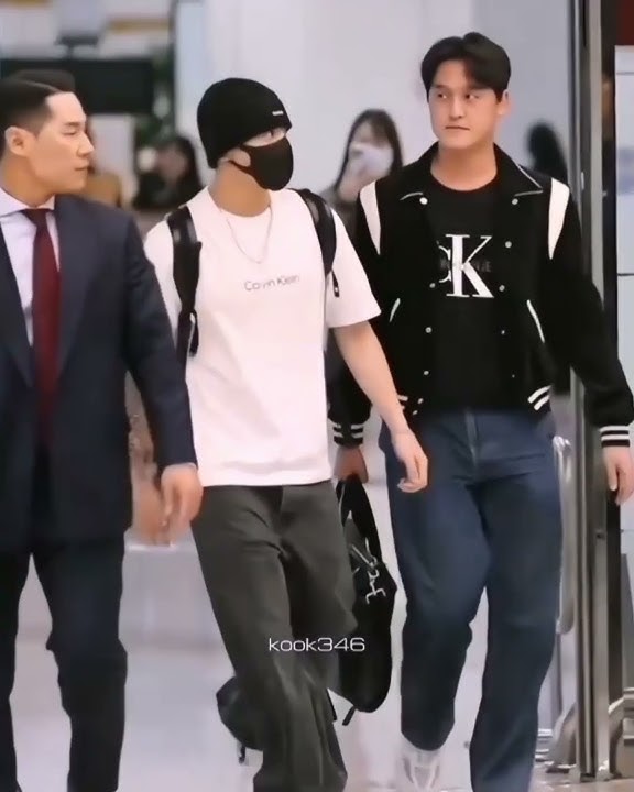 😍bts army all members bodyguard💪army v, jimin, jungkook💜all time save💜he is very handsome bodyguard😉