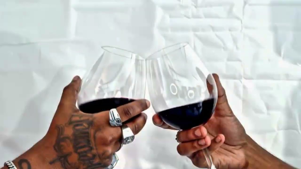 Watch NaBuscaDoOuro, RT Mallone - Um Brinde on YouTube Watch NaBuscaDoOuro, RT Mallone - Um Brinde on YouTube