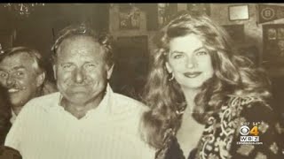 Boston's Cheers bar raises a glass in memory of Kirstie Alley