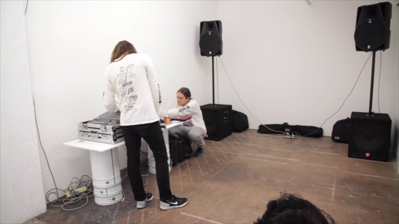 VDO at Bus Projects' Summer Trade Fair 2015