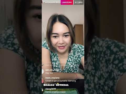 Aura Kasih Live IG