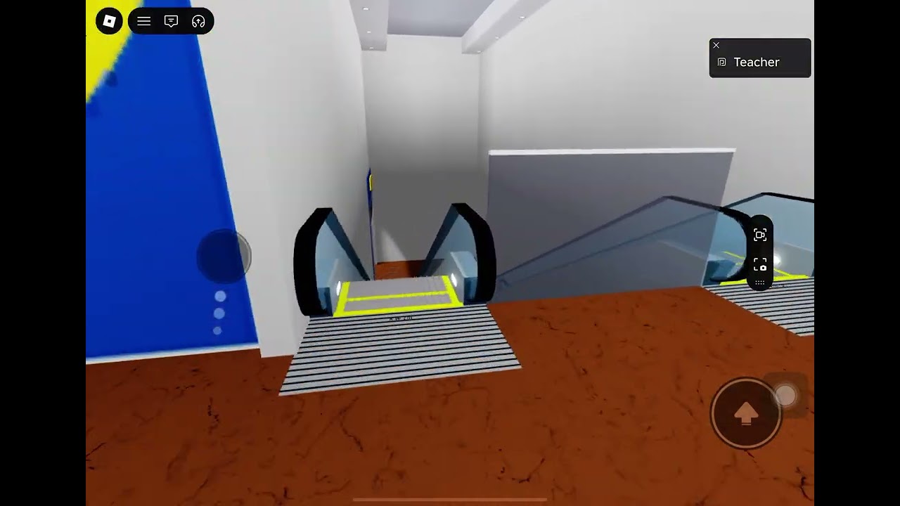 N mall dev.bad mall only one lift