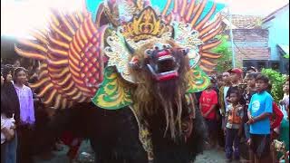 TARI BARONG KUMBO