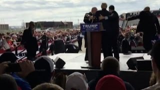 Raw: Man Charges Stage During Trump Ohio Rally