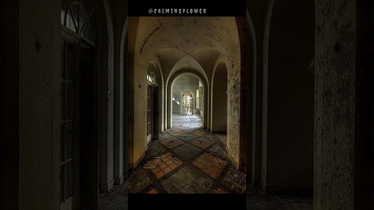 female ghost comes when the house is empty#ghostvideo #spooky #bhoot