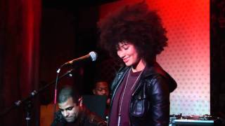 Andy Allo - Let's Get It On - Live in San Jose chords