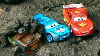 Машинки в грязи