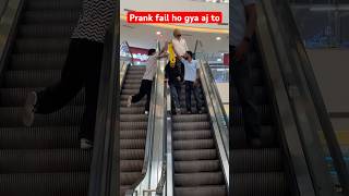 Prank fail ho gya aj to🤣#funny #prank #funnyprank #prankvideo #comedy #viral #shorts #love #couple