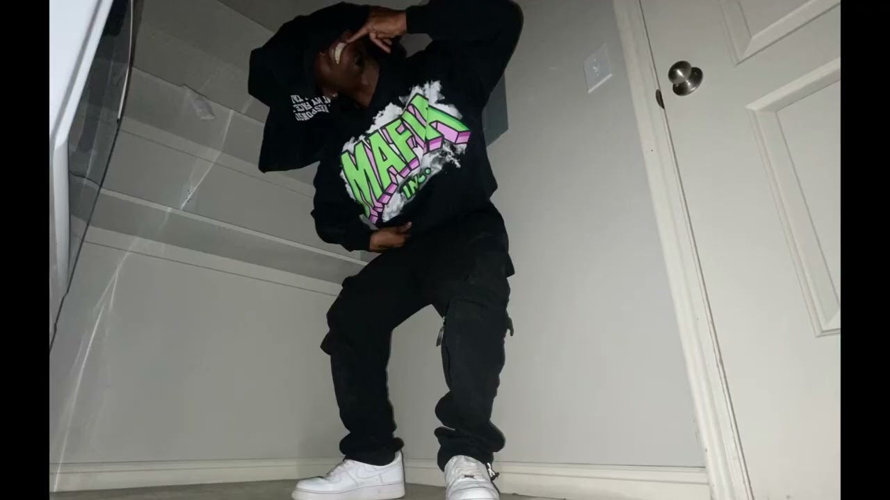 NOVAtheARTIST - KEEP AWAY FROM CHILDREN (AUDIO)