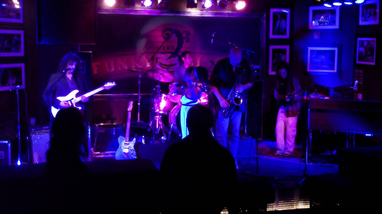 Biscuit Jam Blues With Some Nuggets "Baby What You Want Me To Do