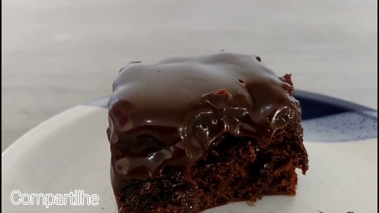 BOLO NEGA MALUCA SEM ÓLEO