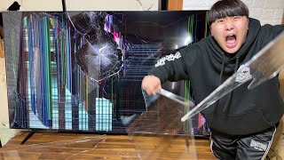 友達が買った絶対に割れないTVをハンマーで粉々にしてみた【ドッキリ】