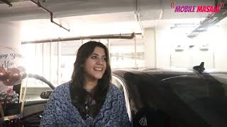 Is it Ethnic day today? Its Dazzling Kriti Sanon & Ekta Kapoor @ Airport |