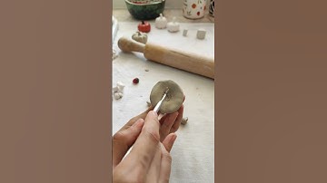 DIY clay mushrooms for plants🍄#ceramic #clay #shortsfeed #shorts #diy#diycrafts #mushroom #plants