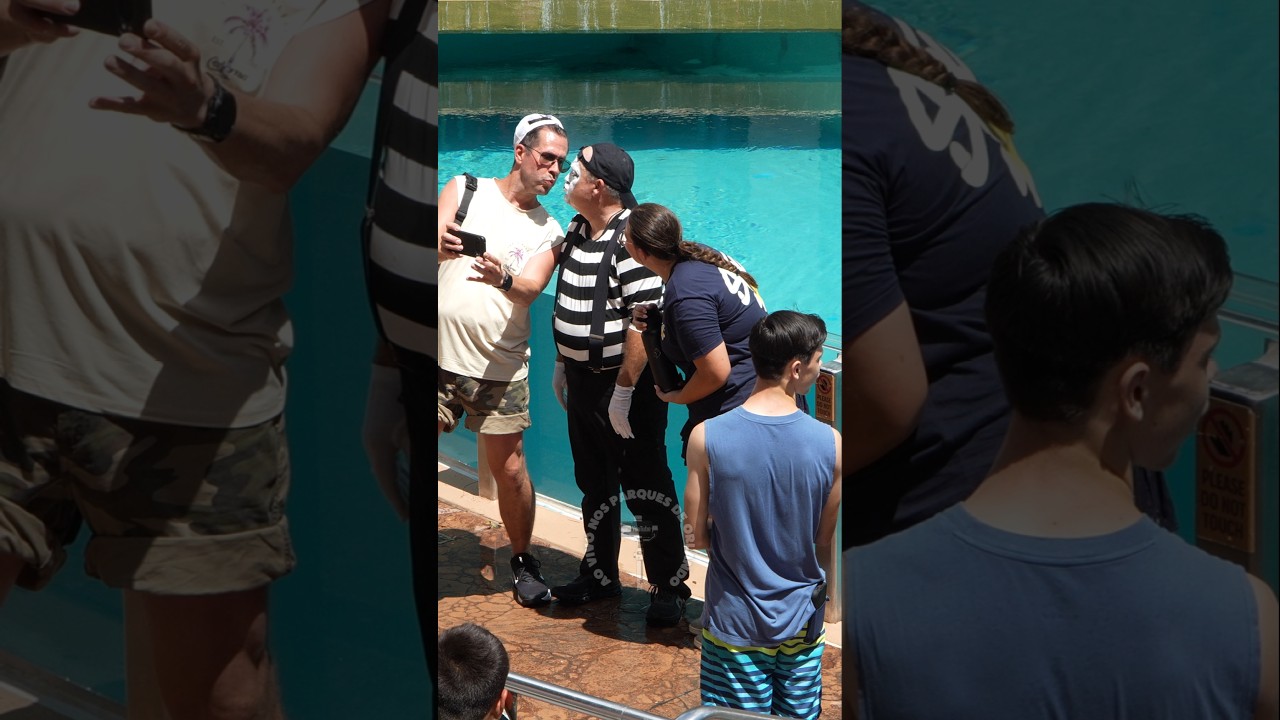 Tom o mímico deixou a mulher deste homem preocupada com essa cena 🤔😲😂🤣  #tomthemime #seaworldmime