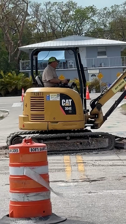 Professional concrete breaker upper