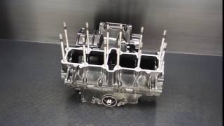 CB1300SF SC40 純正 クランクケース スーパーフォアはこんな感じです。