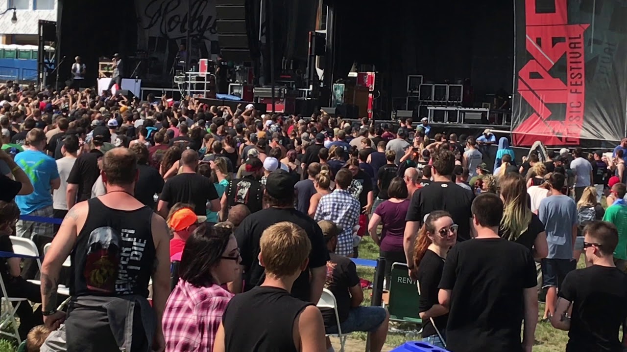 Hollywood Undead - Undead (Live @Impact Music Festival Bangor Maine)