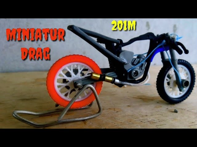 Asah Ketelitian Buat Miniatur Motor Berbahan Tripleks - Jawa Pos