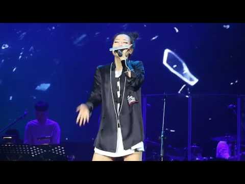 Sammi 鄭秀文 - 『裸』音樂會-黑盒子