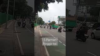 Mamantau Situasi Jalan Raya